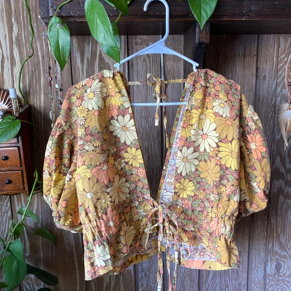 Psychic Outlaw - handmade graham short sleeve tablecloth top - women’s size S - Picture 1 of 4